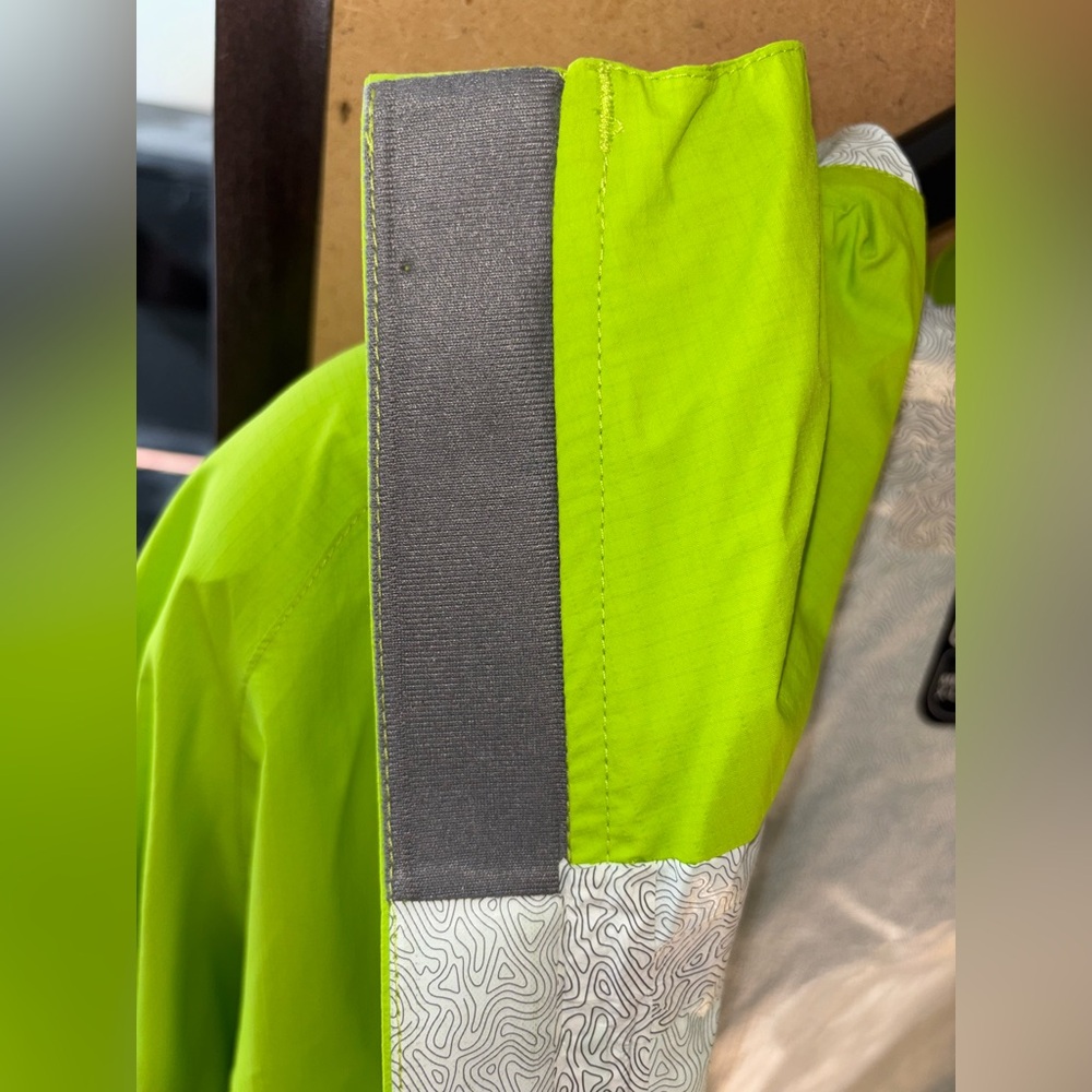 EMS Men's Ascent Series eVent Shell Jacket in green, XL - Picture 13 of 15